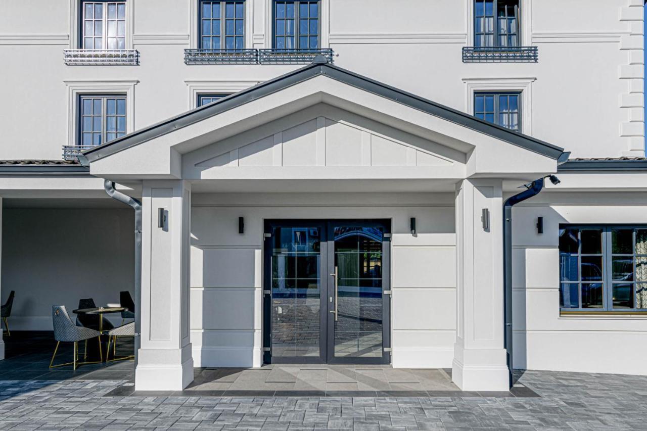 Hotel Boutique Donna Anna Giroc Exterior foto