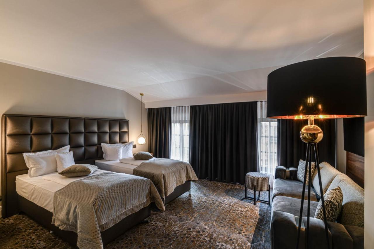 Hotel Boutique Donna Anna Giroc Exterior foto