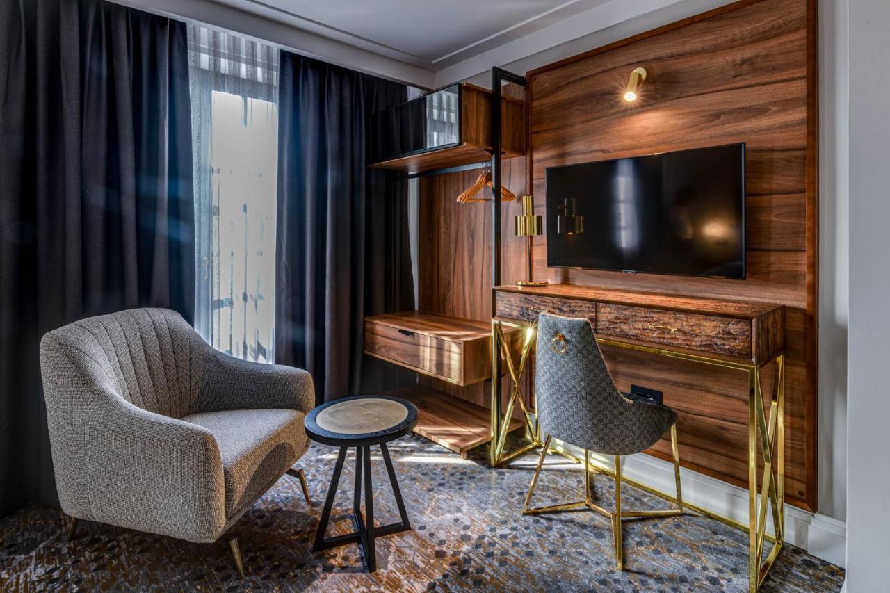 Hotel Boutique Donna Anna Giroc Exterior foto