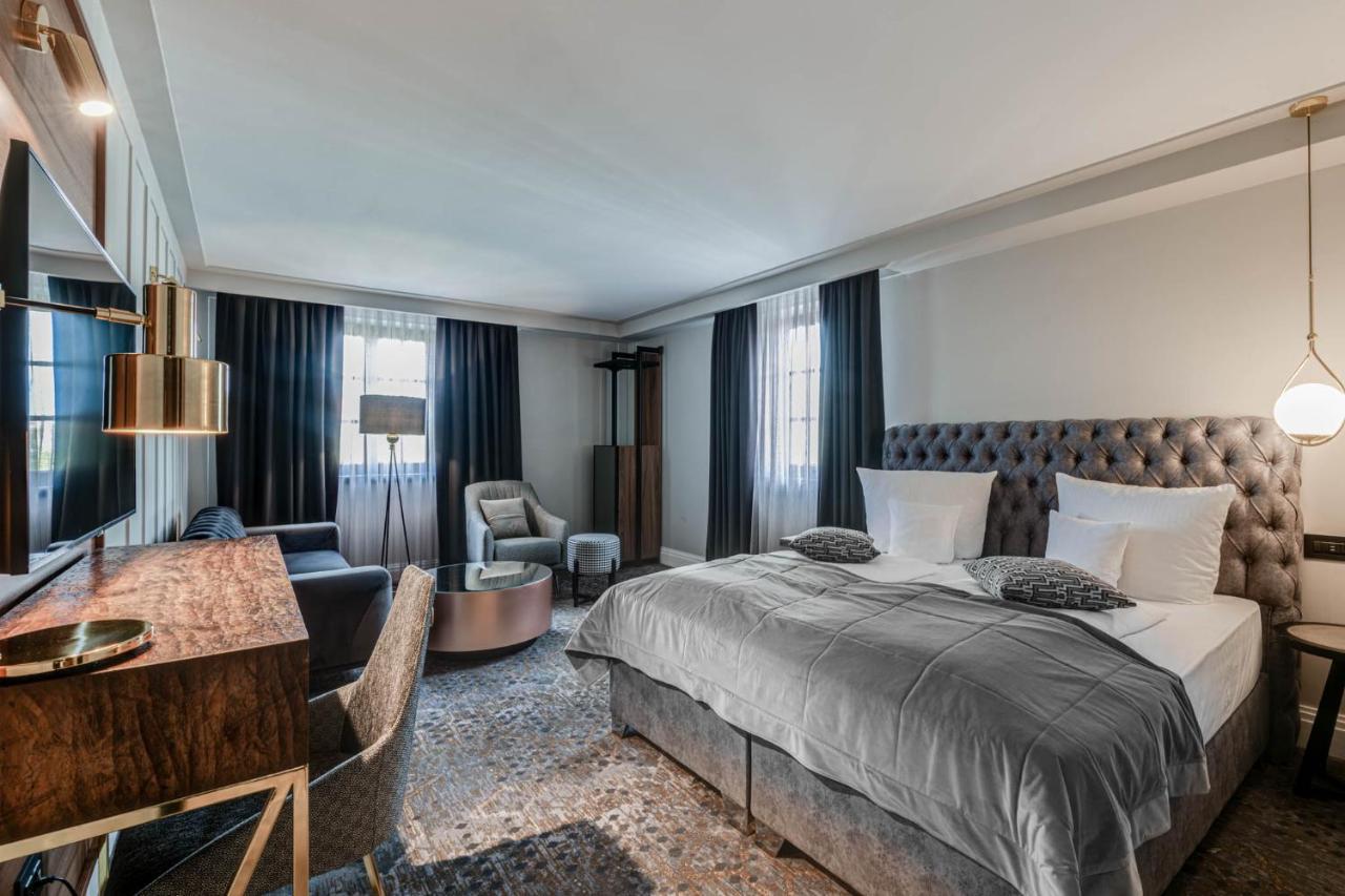 Hotel Boutique Donna Anna Giroc Exterior foto