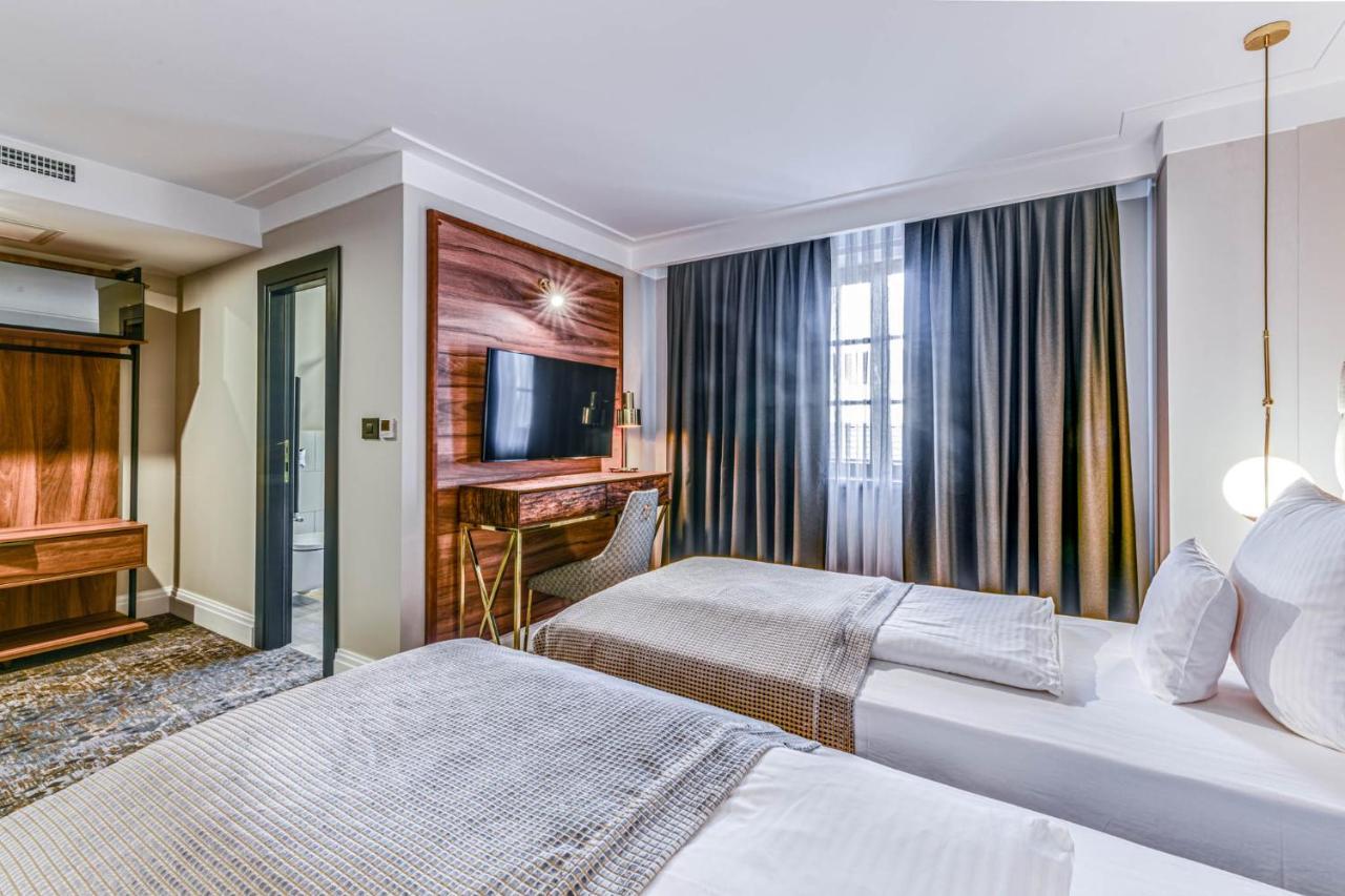 Hotel Boutique Donna Anna Giroc Exterior foto