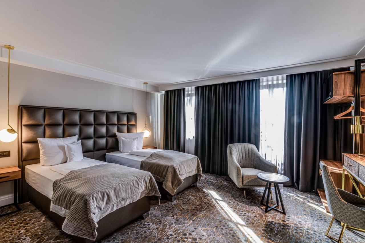 Hotel Boutique Donna Anna Giroc Exterior foto